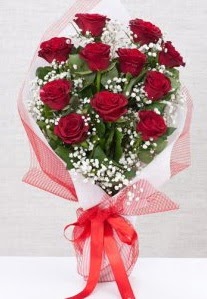 11 kırmızı gülden buket çiçeği  Bursa Abc çiçek 14 şubat sevgililer günü çiçek 